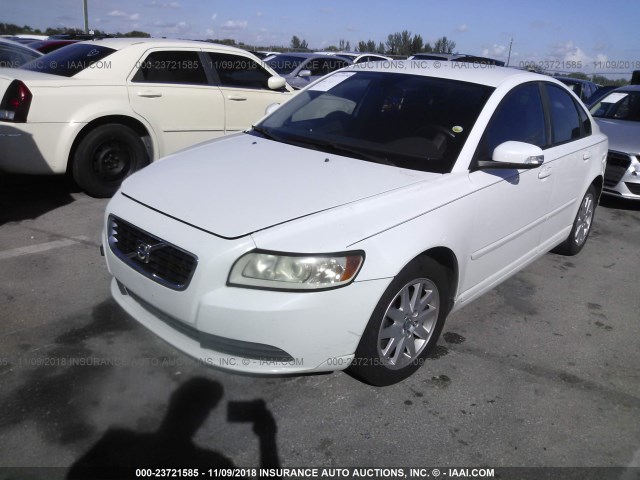 YV1MS382182357913 - 2008 VOLVO S40 2.4I WHITE photo 2