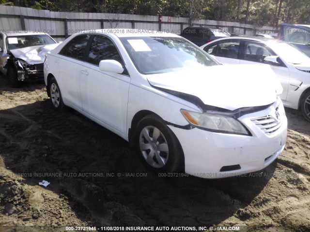 4T1BE46K49U812137 - 2009 TOYOTA CAMRY SE/LE/XLE WHITE photo 1