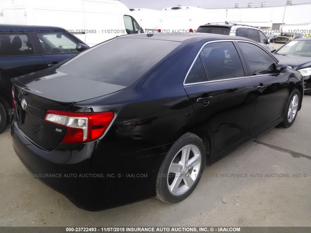 4T1BF1FK3EU869483 - 2014 TOYOTA CAMRY L/SE/LE/XLE Qara foto 4