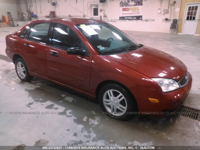 1FAFP34Z23W270497 - 2003 FORD FOCUS SE COMFORT/SE SPORT RED photo 1