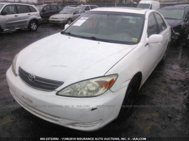 4T1BE30K83U119369 - 2003 TOYOTA CAMRY LE/XLE/SE WHITE photo 6