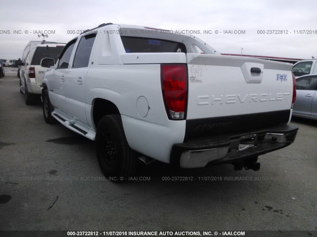 3GNEC12Z35G140925 - 2005 CHEVROLET AVALANCHE C1500 WHITE photo 3