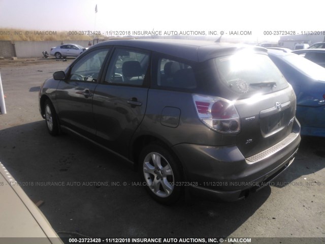 2T1KR32E65C355650 - 2005 TOYOTA COROLLA MATRIX XR GRAY photo 3