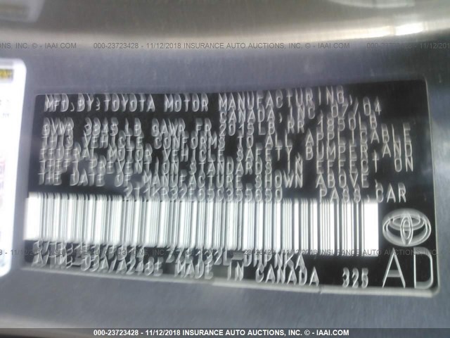 2T1KR32E65C355650 - 2005 TOYOTA COROLLA MATRIX XR GRAY photo 9