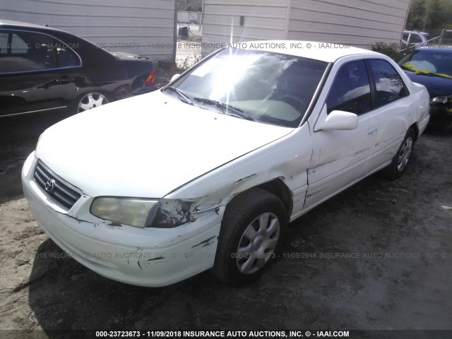 4T1BG22K21U832038 - 2001 TOYOTA CAMRY CE/LE/XLE 白色 照片 2