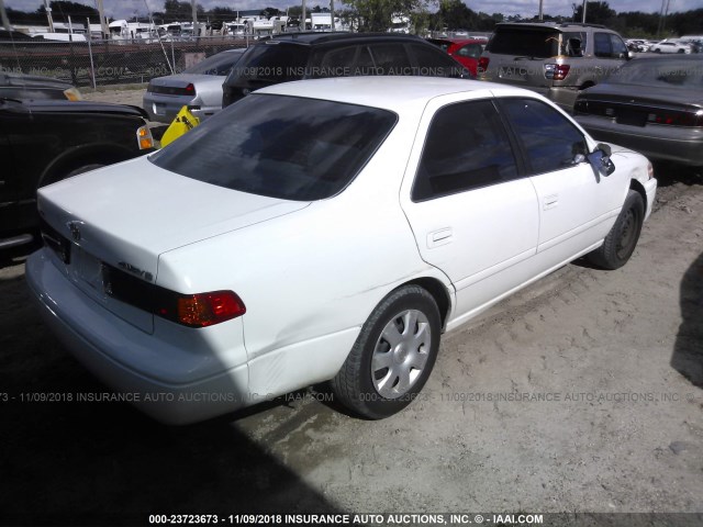 4T1BG22K21U832038 - 2001 TOYOTA CAMRY CE/LE/XLE 白色 照片 4