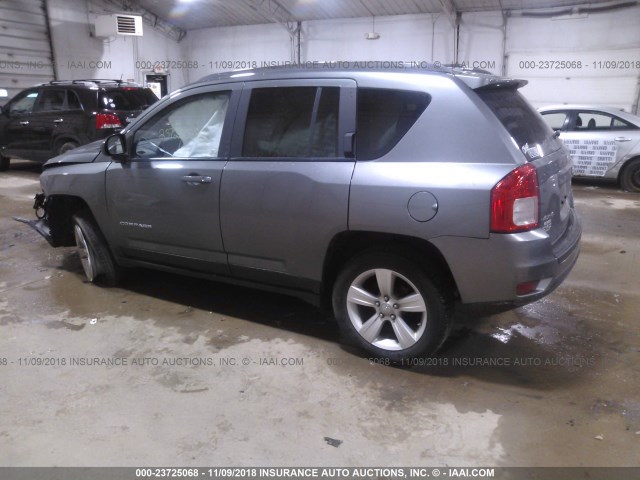 1C4NJDEB9CD662211 - 2012 JEEP COMPASS LATITUDE 灰色 照片 3