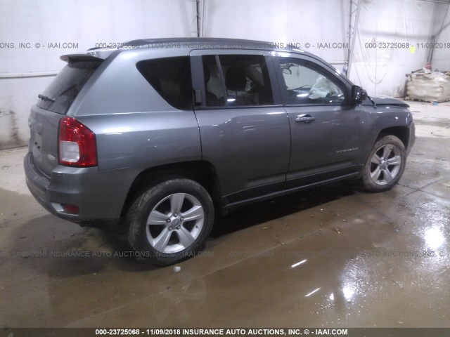 1C4NJDEB9CD662211 - 2012 JEEP COMPASS LATITUDE 灰色 照片 4
