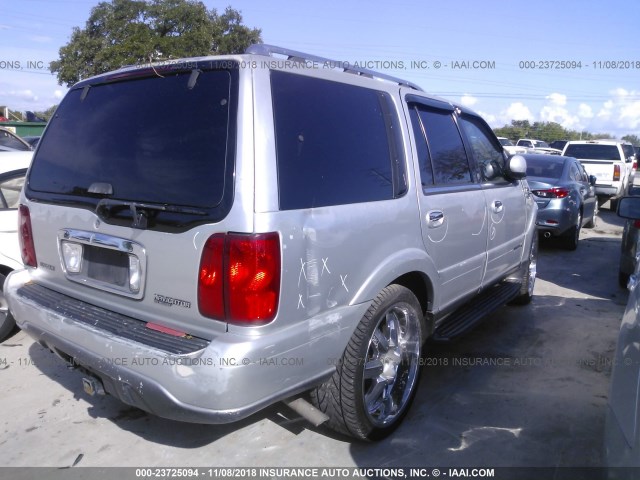 5LMFU28A7YLJ33669 - 2000 LINCOLN NAVIGATOR Сұр фото 4