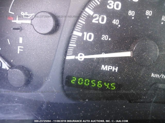 5LMFU28A7YLJ33669 - 2000 LINCOLN NAVIGATOR Сұр фото 7