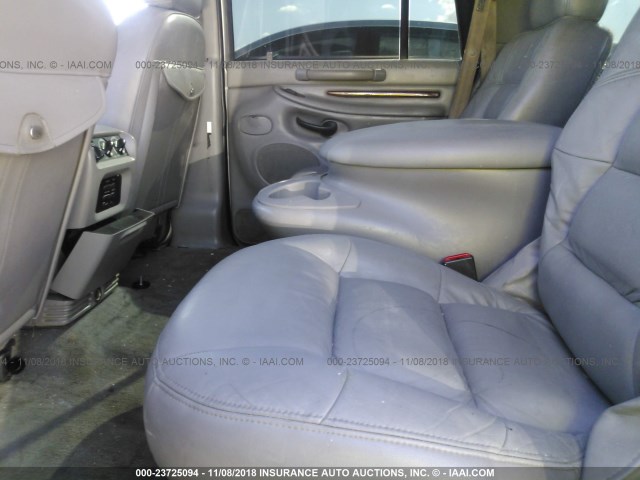 5LMFU28A7YLJ33669 - 2000 LINCOLN NAVIGATOR Сұр фото 8