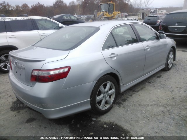 4T1BE46K98U748644 - 2008 TOYOTA CAMRY CE/LE/XLE/SE SILVER photo 4