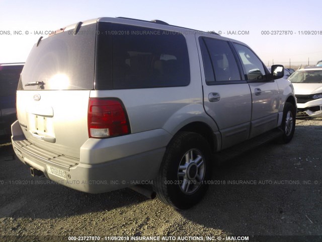 1FMEU15W43LA59113 - 2003 FORD EXPEDITION XLT GRAY photo 4
