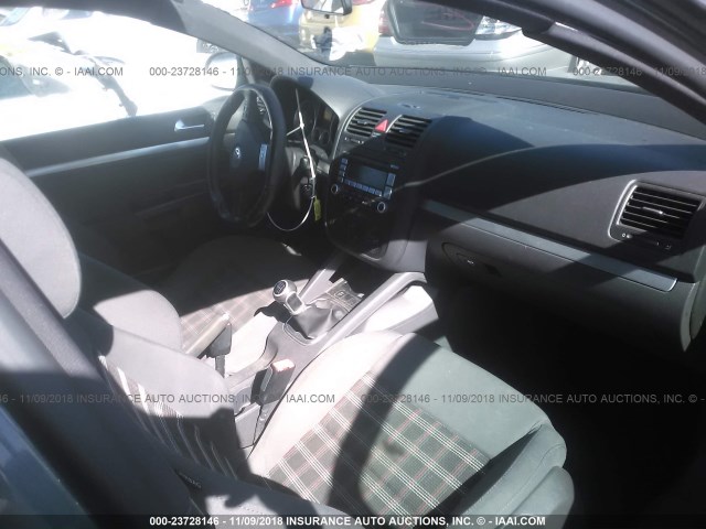 3VWBJ71KX8M120151 - 2008 VOLKSWAGEN GLI ნაცრისფერი ფოტო 5