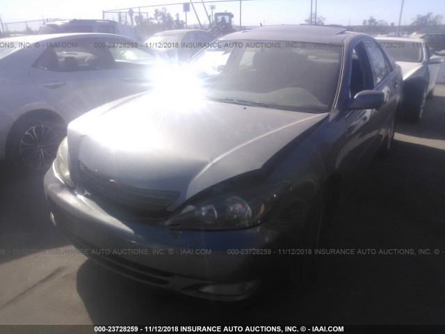 4T1BE32K54U803889 - 2004 TOYOTA CAMRY LE/XLE/SE GRAY photo 2