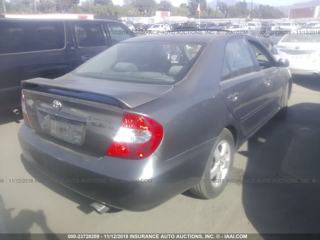 4T1BE32K54U803889 - 2004 TOYOTA CAMRY LE/XLE/SE GRAY photo 4