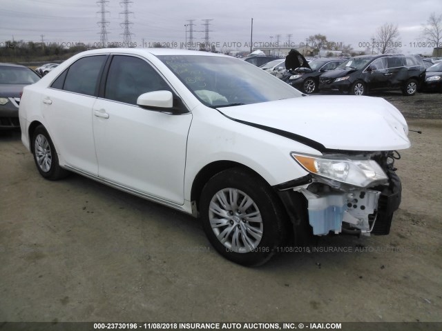 4T4BF1FK4CR267873 - 2012 TOYOTA CAMRY SE/LE/XLE თეთრი ფოტო 1