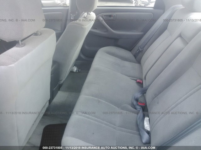 4T1BG22K6YU644066 - 2000 TOYOTA CAMRY CE/LE/XLE ვერცხლისფერი ფოტო 8