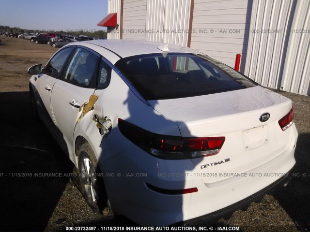 5XXGT4L30KG278773 - 2019 KIA OPTIMA LX/S WHITE photo 3