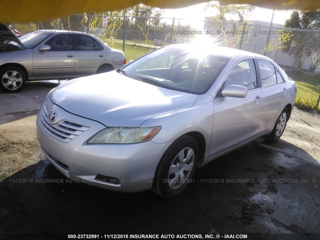 4T1BE46K98U196529 - 2008 TOYOTA CAMRY CE/LE/XLE/SE SILVER photo 2