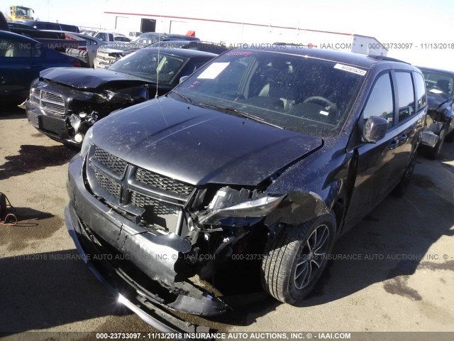 2C4RDGEG6JR344949 - 2018 DODGE GRAND CARAVAN GT GRAY photo 2