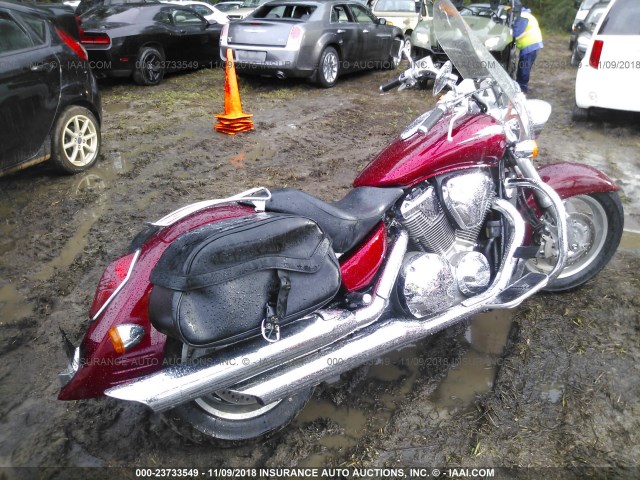 1HFSC49093A105733 - 2003 HONDA VTX1800 R RED photo 4