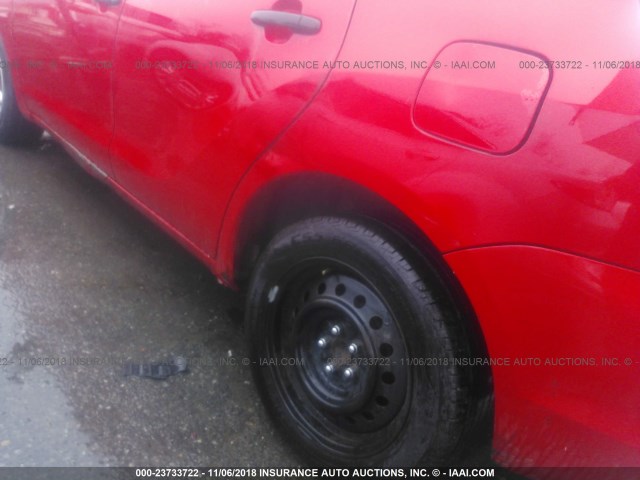 2T1KR32E05C504716 - 2005 TOYOTA COROLLA MATRIX XR RED photo 6