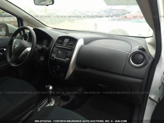 3N1CE2CP3HL368922 - 2017 NISSAN VERSA NOTE S/S PLUS/SV/SL/SR WHITE photo 5