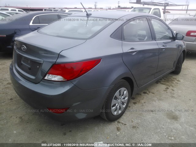 KMHCT4AE0HU194907 - 2017 HYUNDAI ACCENT SE GRAY photo 4