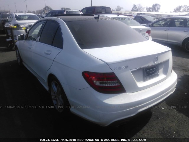 WDDGF4HB0DG103979 - 2013 MERCEDES-BENZ C 250 WHITE photo 3