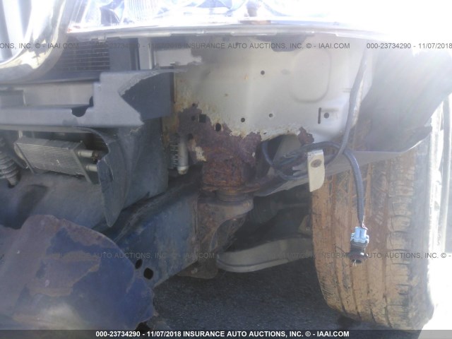 5LMFU28546LJ01875 - 2006 LINCOLN NAVIGATOR Złoty zdjęcie 6