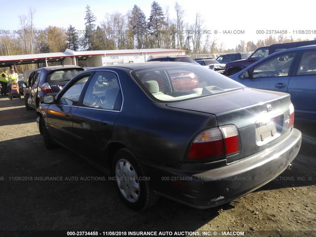 1HGCD5630VA270638 - 1997 HONDA ACCORD LX/EX GREEN photo 3