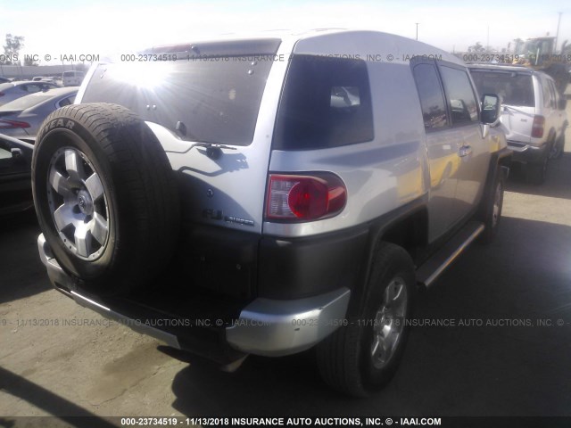 JTEBU11F270017152 - 2007 TOYOTA FJ CRUISER SILVER photo 4