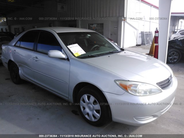 4T1BE32K53U126275 - 2003 TOYOTA CAMRY LE/XLE/SE SILVER photo 1