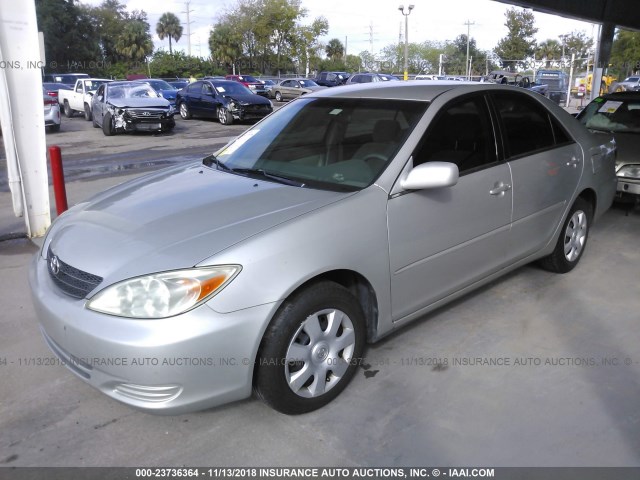 4T1BE32K53U126275 - 2003 TOYOTA CAMRY LE/XLE/SE SILVER photo 2