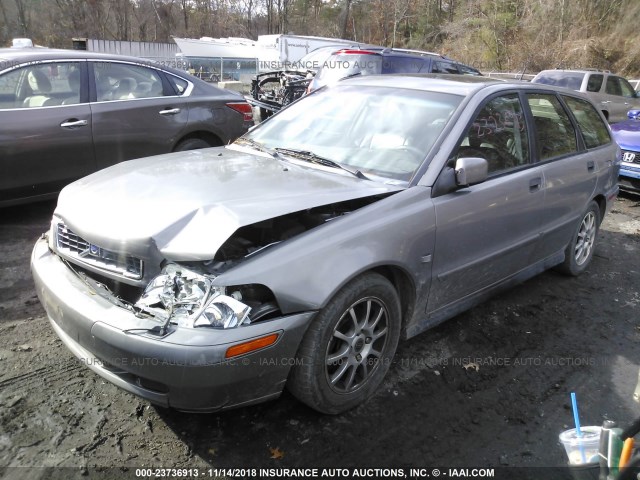 YV1VW27524F050445 - 2004 VOLVO V40 1.9T SILVER photo 2