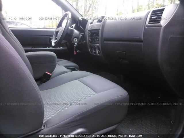 1GCDSCF91B8135446 - 2011 CHEVROLET COLORADO LT GRAY photo 5