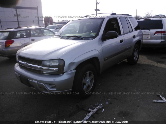 1GNDS13SX42336626 - 2004 CHEVROLET TRAILBLAZER LS/LT SILVER photo 2