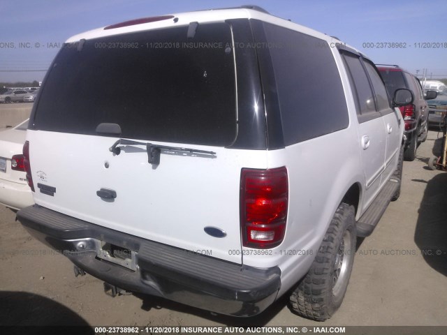 1FMPU16L7YLA60180 - 2000 FORD EXPEDITION XLT WHITE photo 4