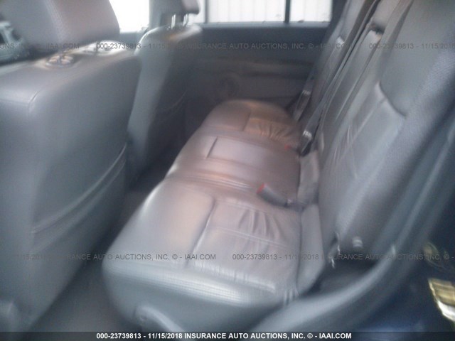 1J8HG48N06C212113 - 2006 JEEP COMMANDER BLUE photo 8