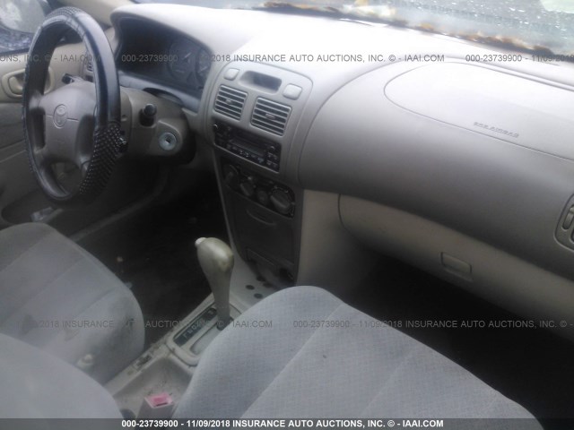 1NXBR12E1WZ070391 - 1998 TOYOTA COROLLA VE/CE/LE 绿色 照片 5