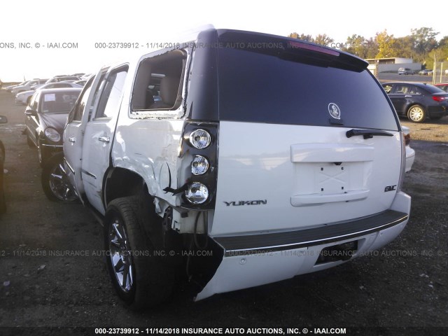 1GKS1EEF8DR319359 - 2013 GMC YUKON DENALI WHITE photo 3