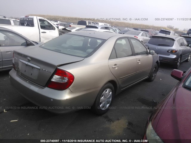 JTDBE32KX40278629 - 2004 TOYOTA CAMRY LE/XLE 金色 照片 4