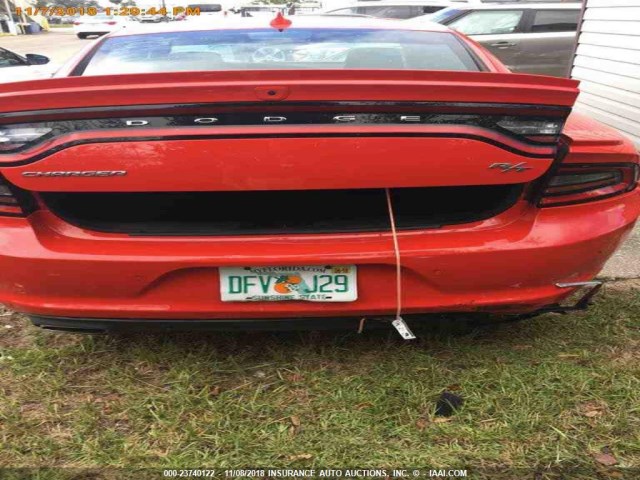 2C3CDXCT3JH205877 - 2018 DODGE CHARGER R/T RED photo 17