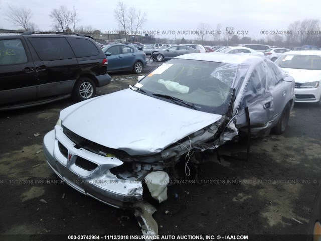 1G2NF52E44C246357 - 2004 PONTIAC GRAND AM SE1 SILVER photo 2