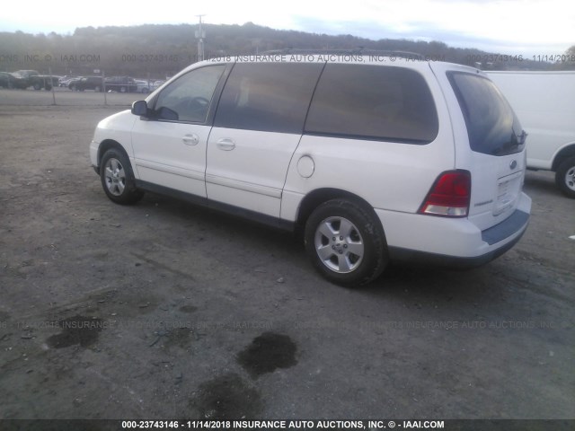 2FMZA57635BA45348 - 2005 FORD FREESTAR SES WHITE photo 3