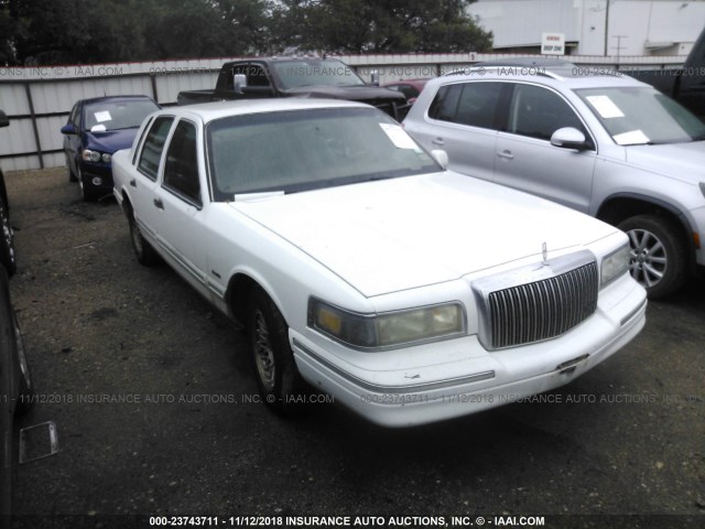 1LNLM81W5VY617983 - 1997 LINCOLN TOWN CAR EXECUTIVE WHITE photo 1