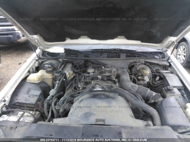 1LNLM81W5VY617983 - 1997 LINCOLN TOWN CAR EXECUTIVE WHITE photo 10