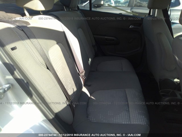 1G1JA5SH3C4201544 - 2012 CHEVROLET SONIC LS 银色 照片 8