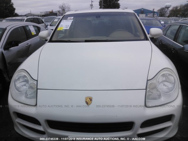 WP1AB29P54LA61423 - 2004 PORSCHE CAYENNE S WHITE photo 6